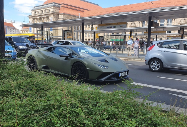 Lamborghini Huracán LP640-2 STO