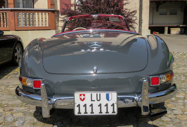 Mercedes-Benz 300SL Roadster