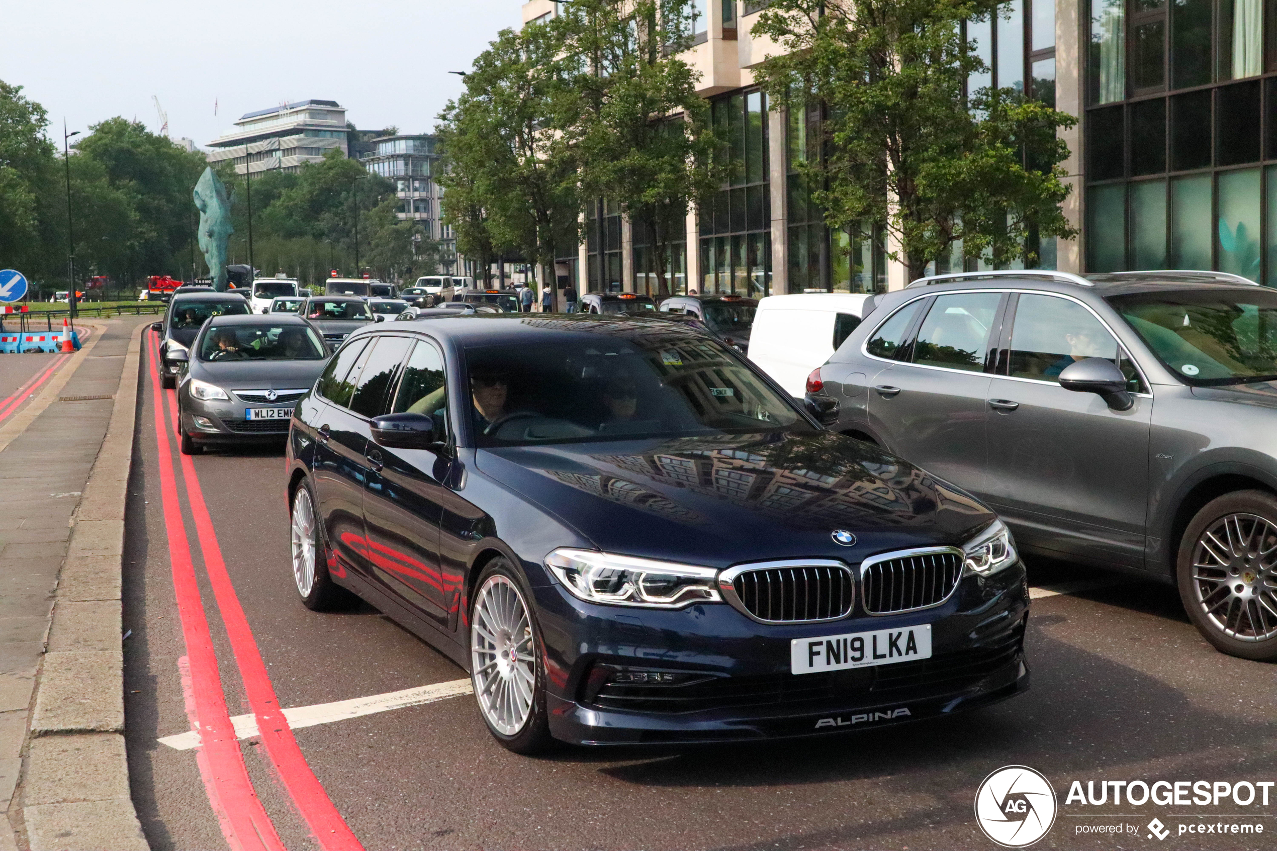 Alpina B5 BiTurbo Touring 2017