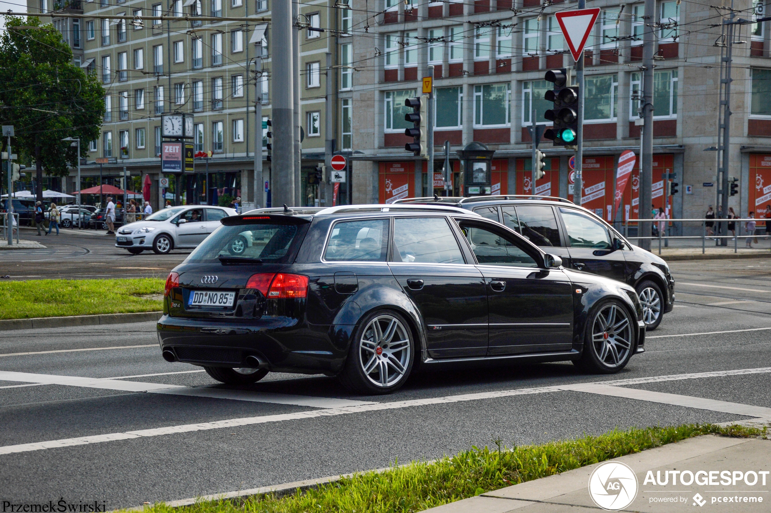 Audi RS4 Avant B7