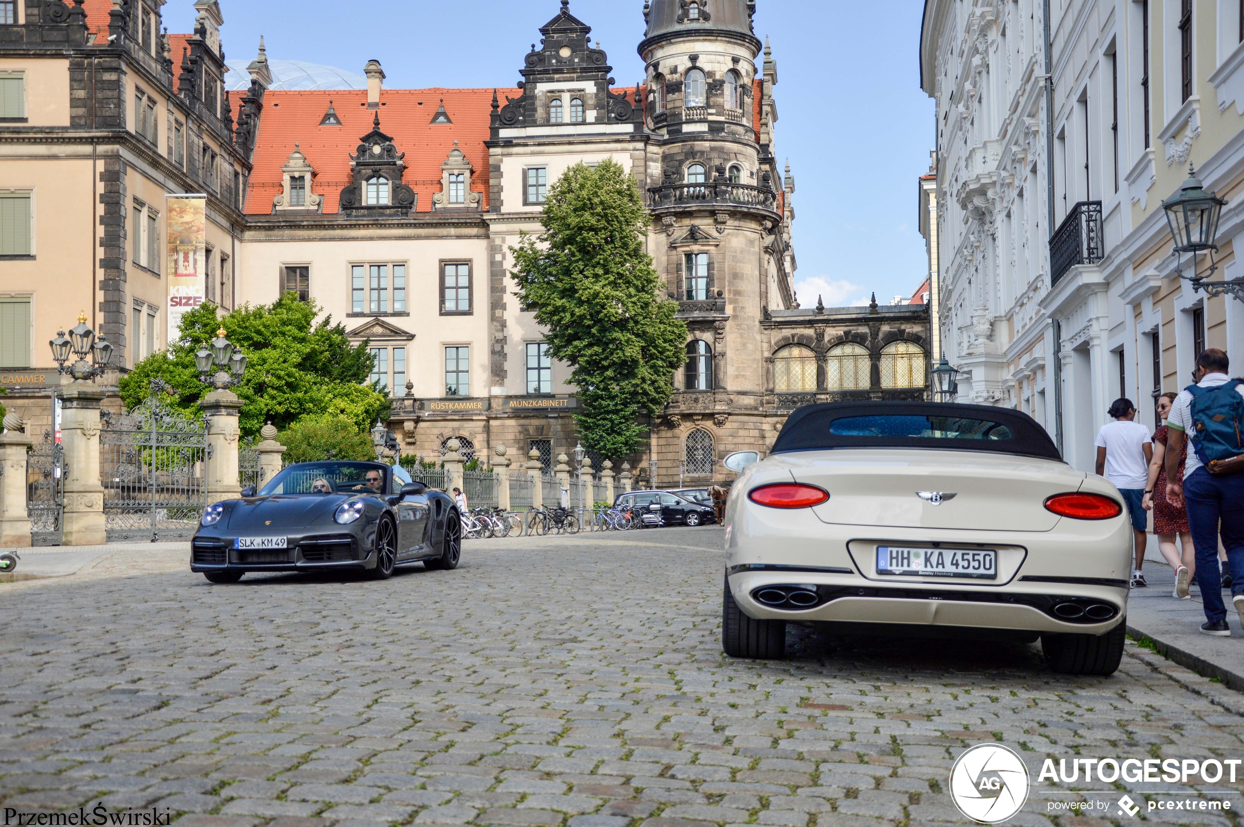 Bentley Continental GTC V8 2020