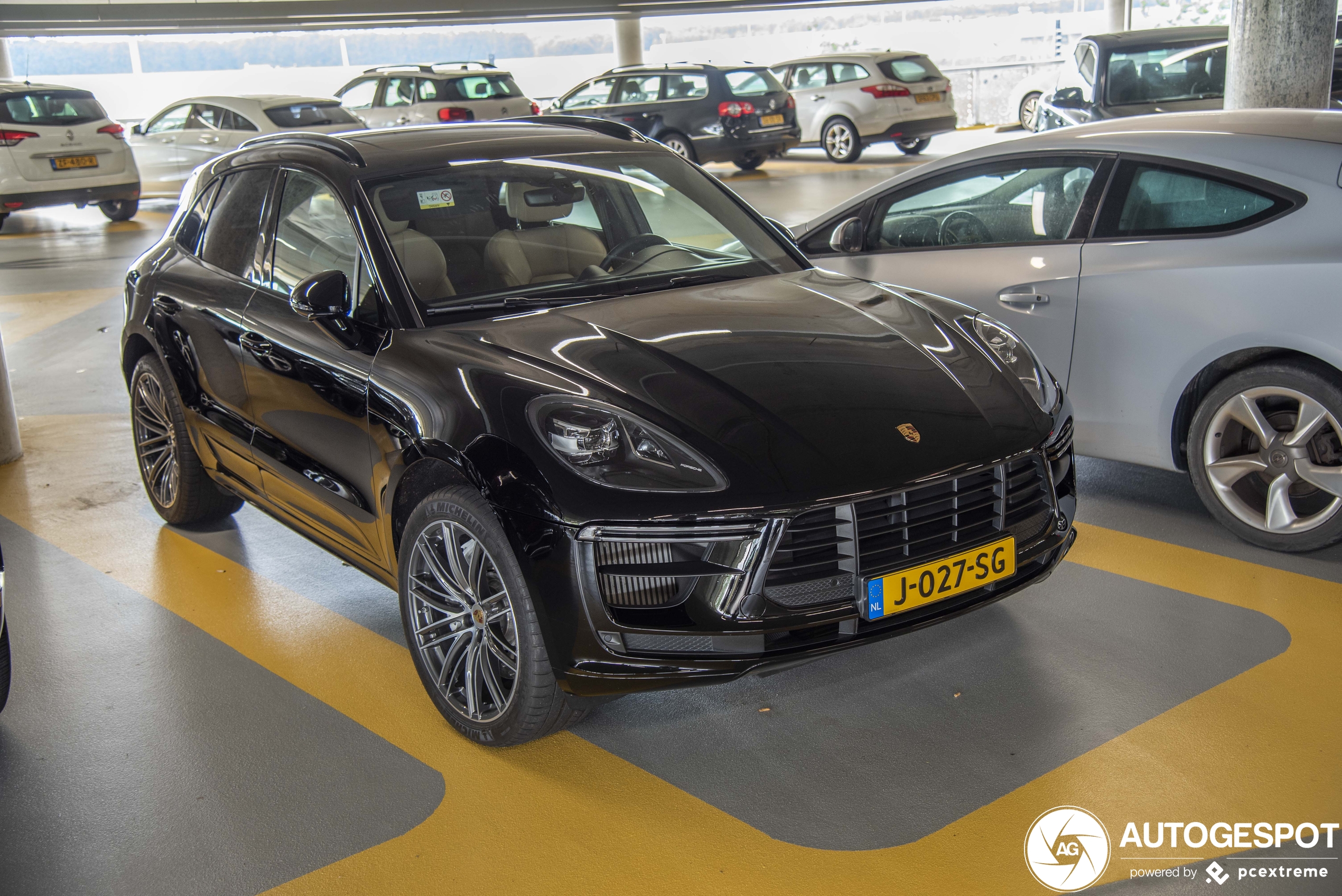 Porsche 95B Macan Turbo MkII