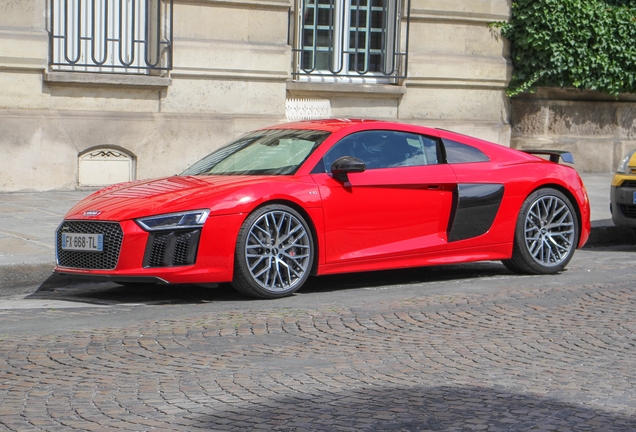 Audi R8 V10 Plus 2015