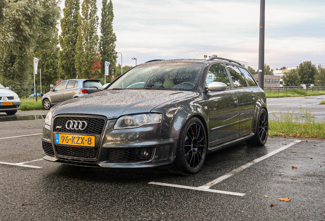 Audi RS4 Avant B7