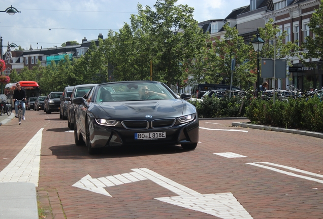 BMW i8 Roadster