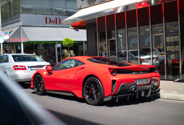 Ferrari 488 Pista