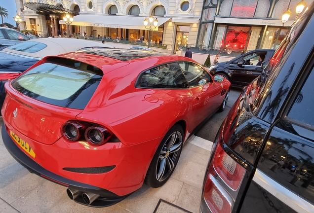 Ferrari GTC4Lusso