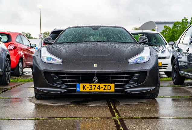 Ferrari GTC4Lusso T