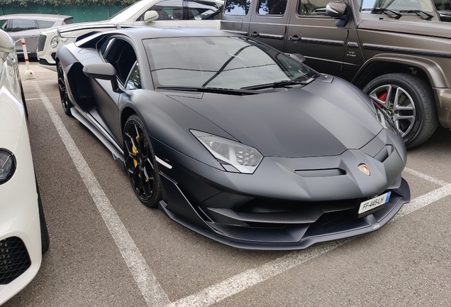 Lamborghini Aventador LP770-4 SVJ