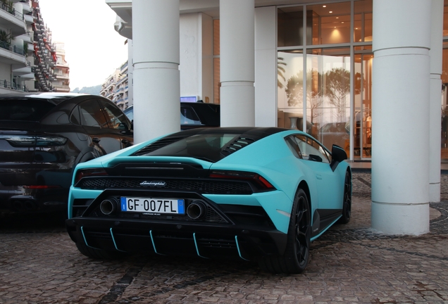 Lamborghini Huracán LP640-4 EVO