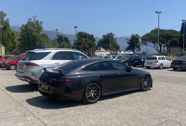 Mercedes-AMG GT 63 S X290