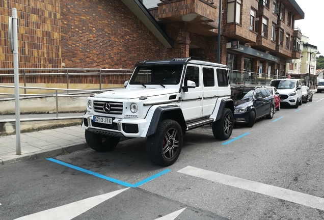 Mercedes-Benz G 500 4X4²