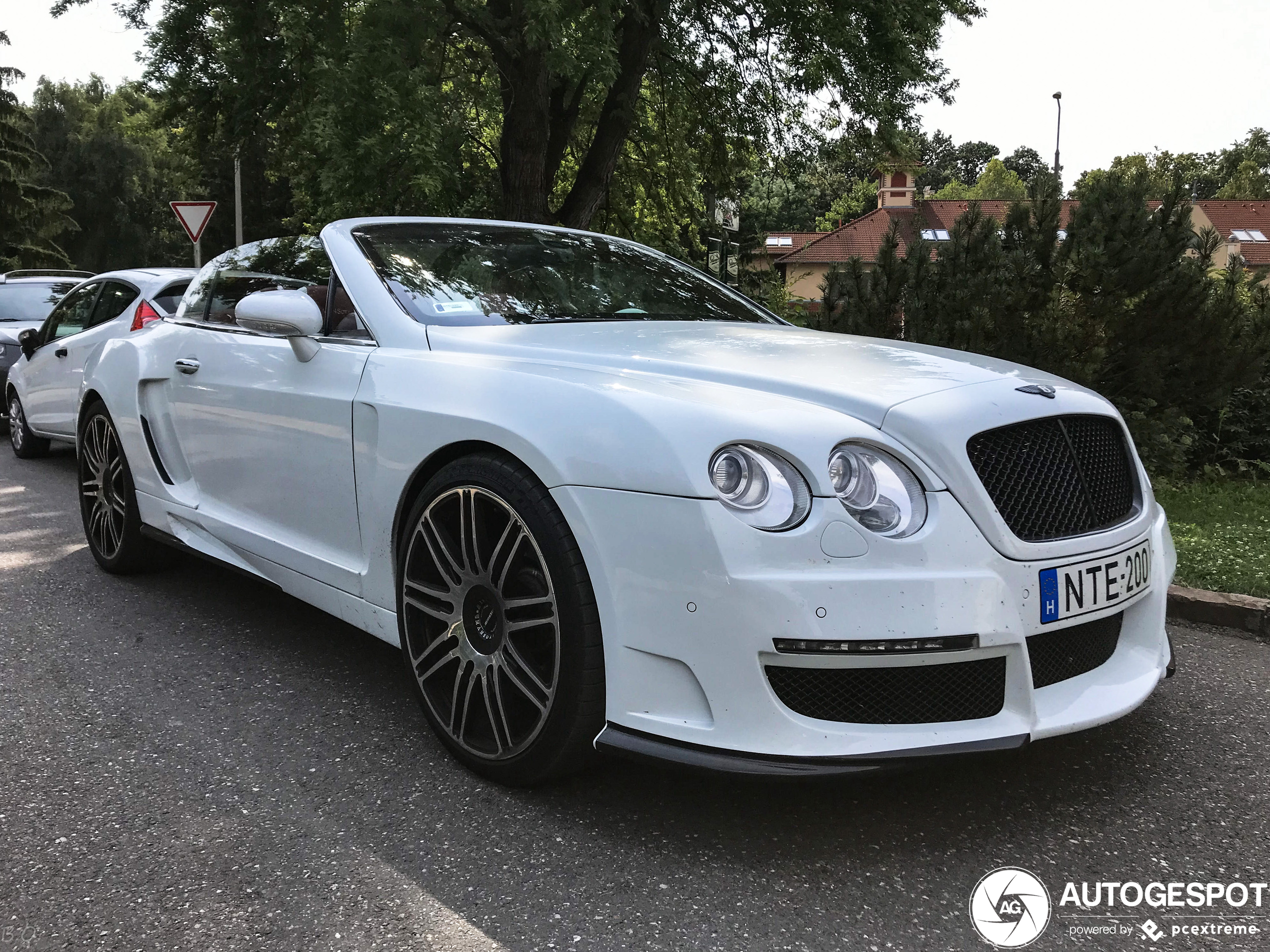 Bentley LE MANSory GTC