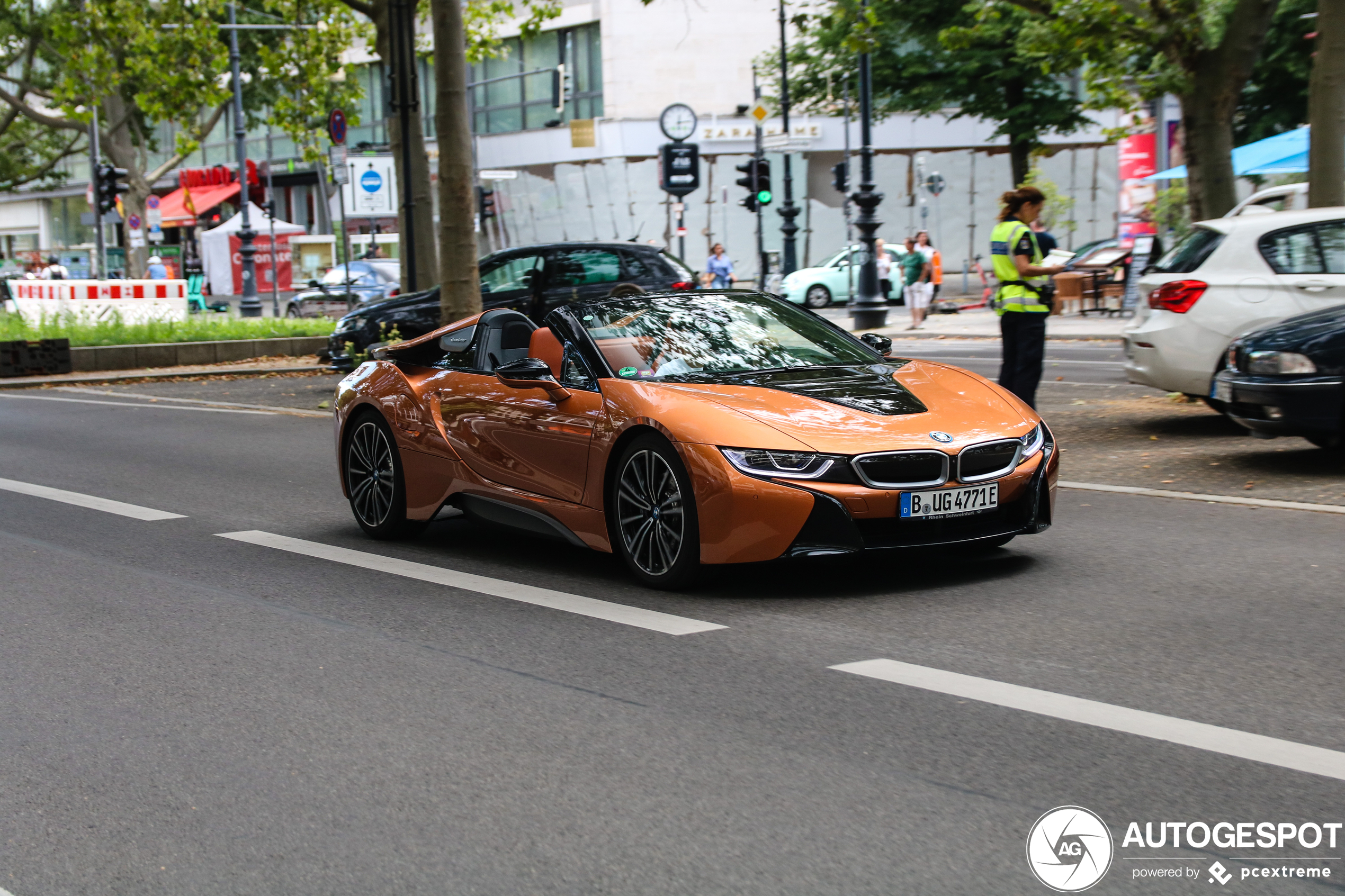 BMW i8 Roadster