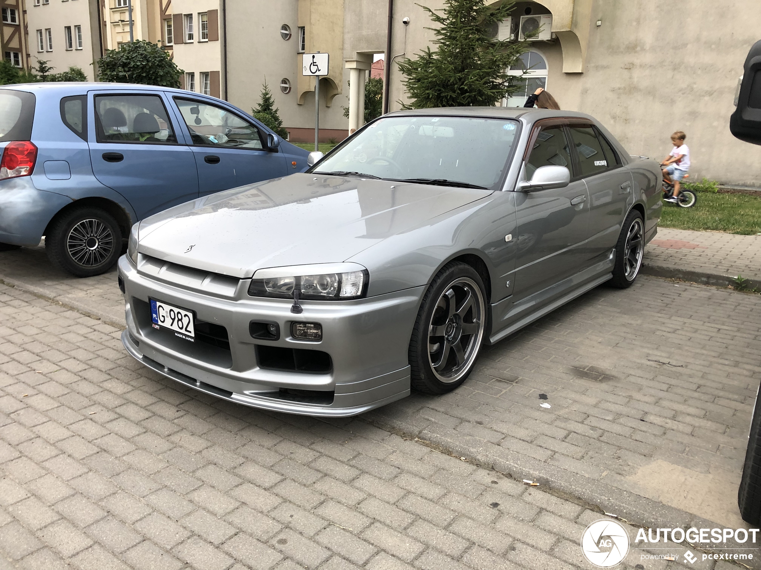 Nissan Skyline R34 Sedan