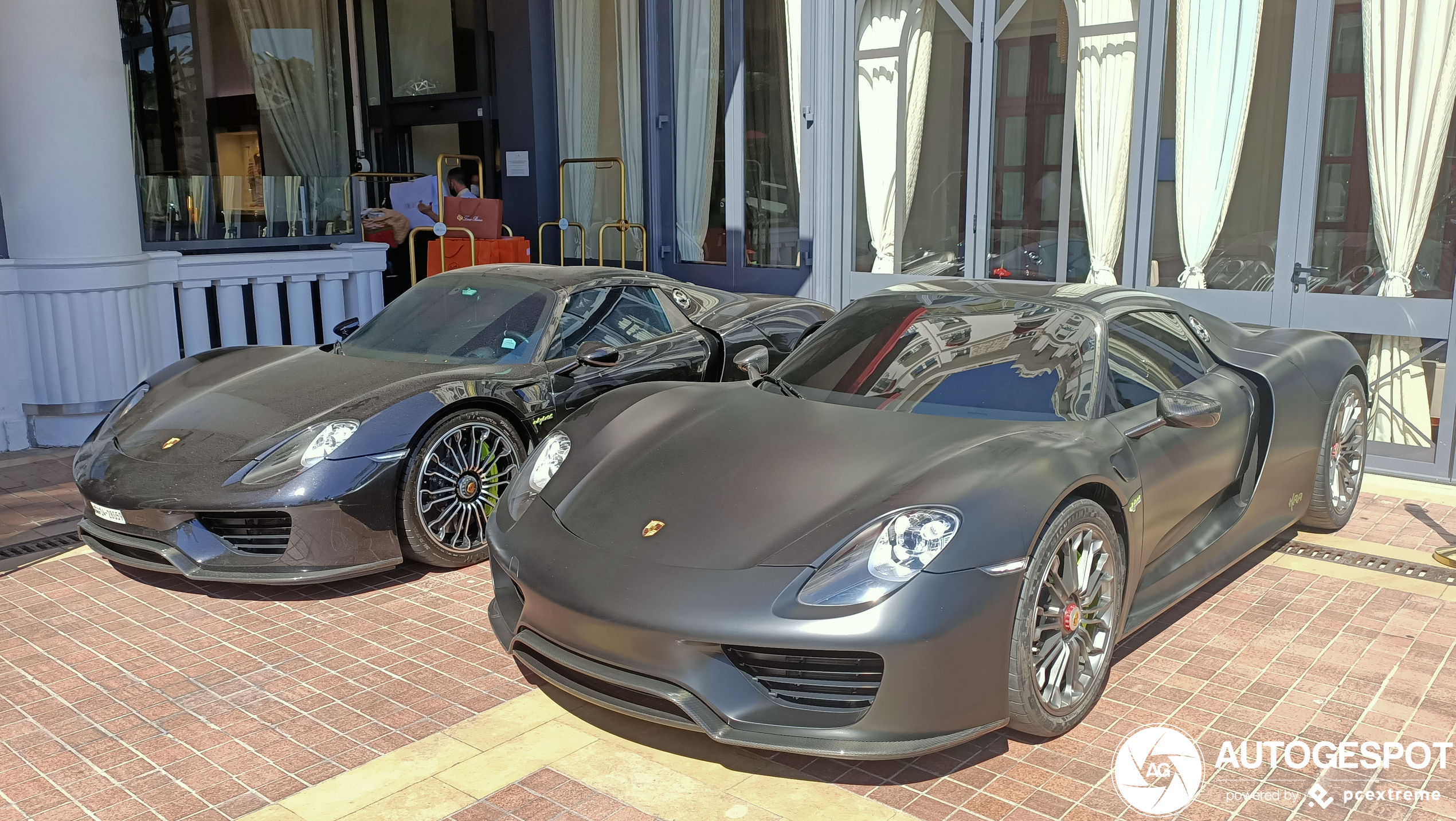 Porsche 918 Spyder Weissach Package