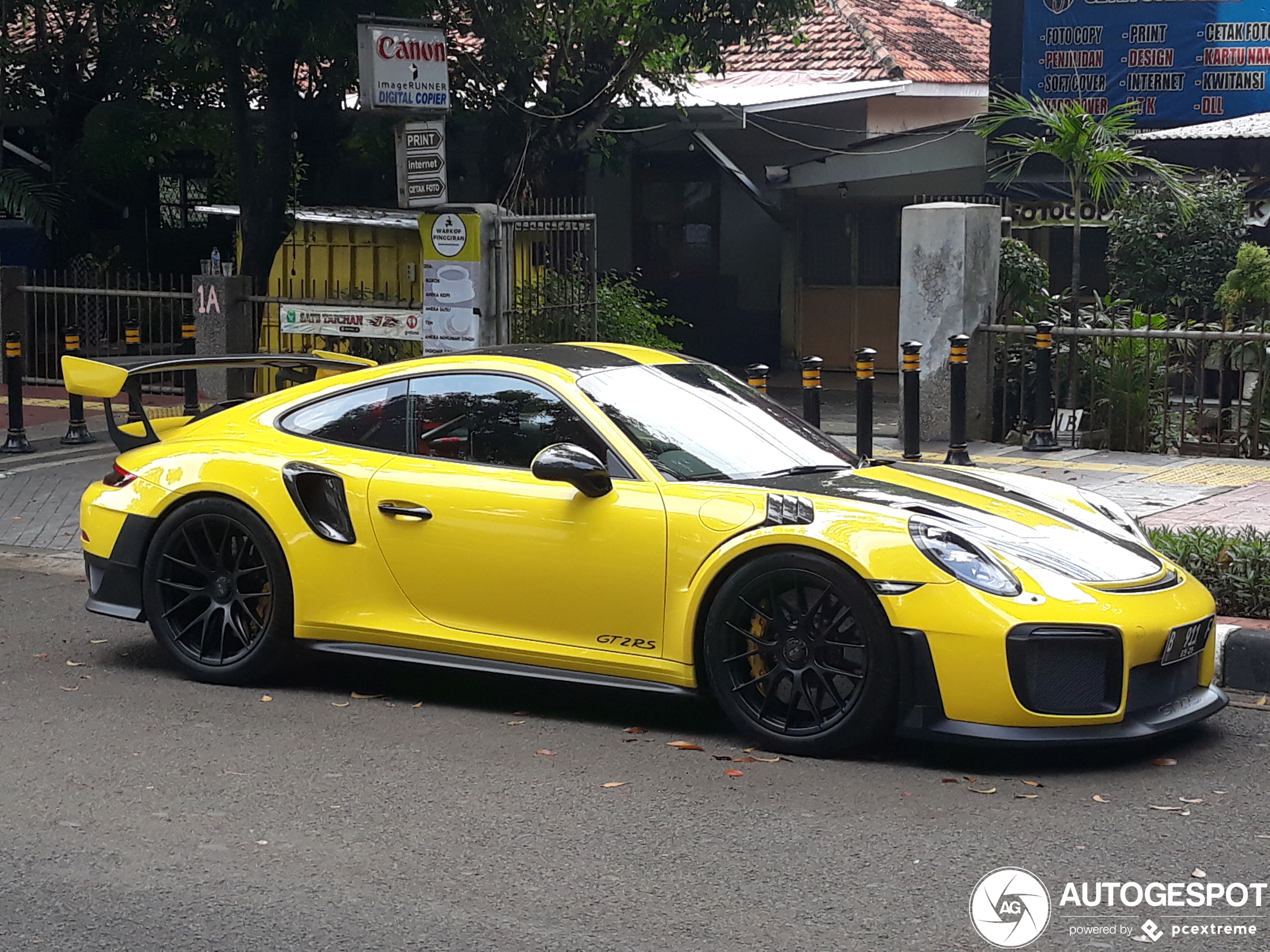 Porsche 991 GT2 RS Weissach Package