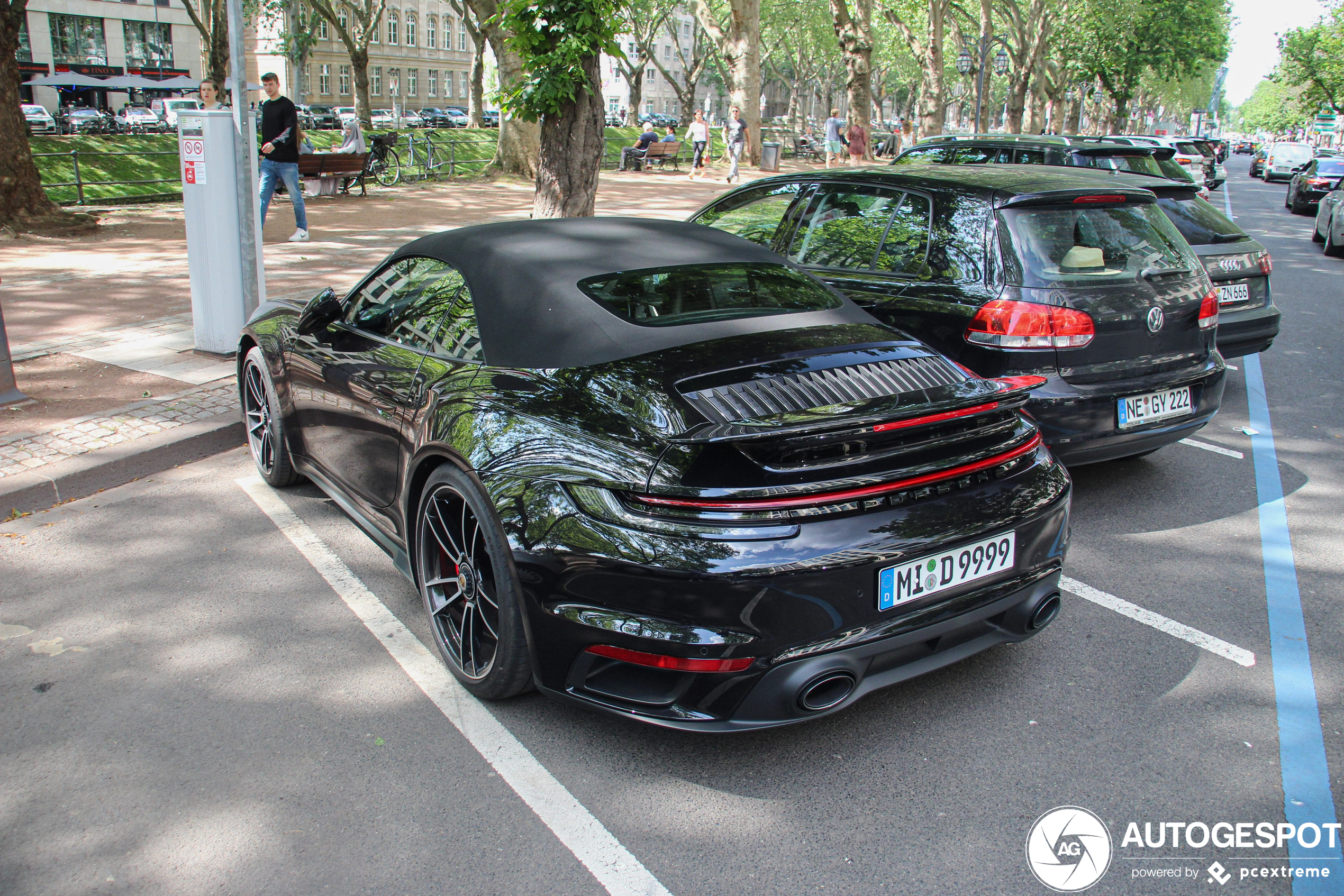 Porsche 992 Turbo Cabriolet