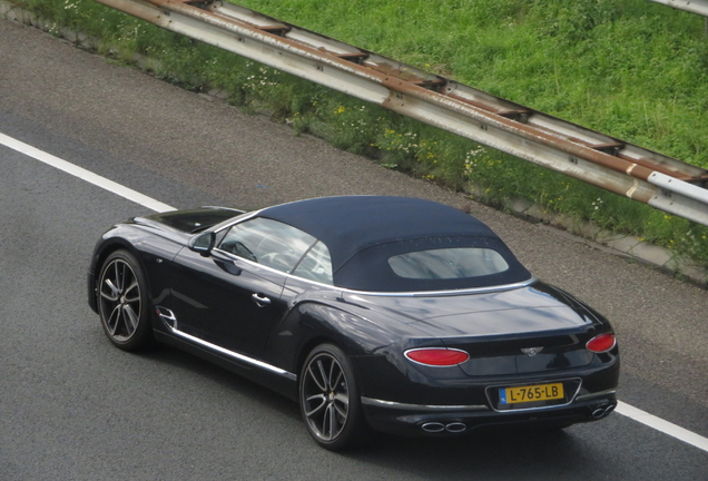 Bentley Continental GTC V8 2020