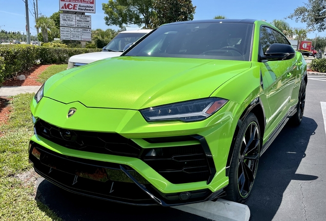 Lamborghini Urus