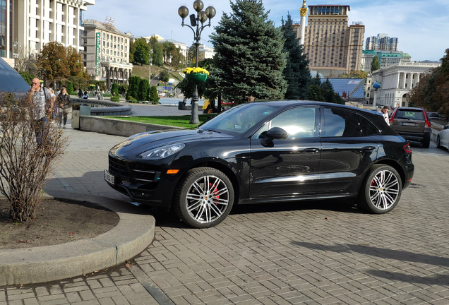 Porsche 95B Macan Turbo