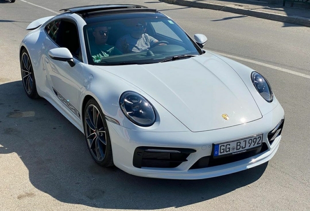 Porsche 992 Carrera 4S