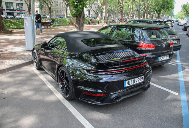 Porsche 992 Turbo Cabriolet