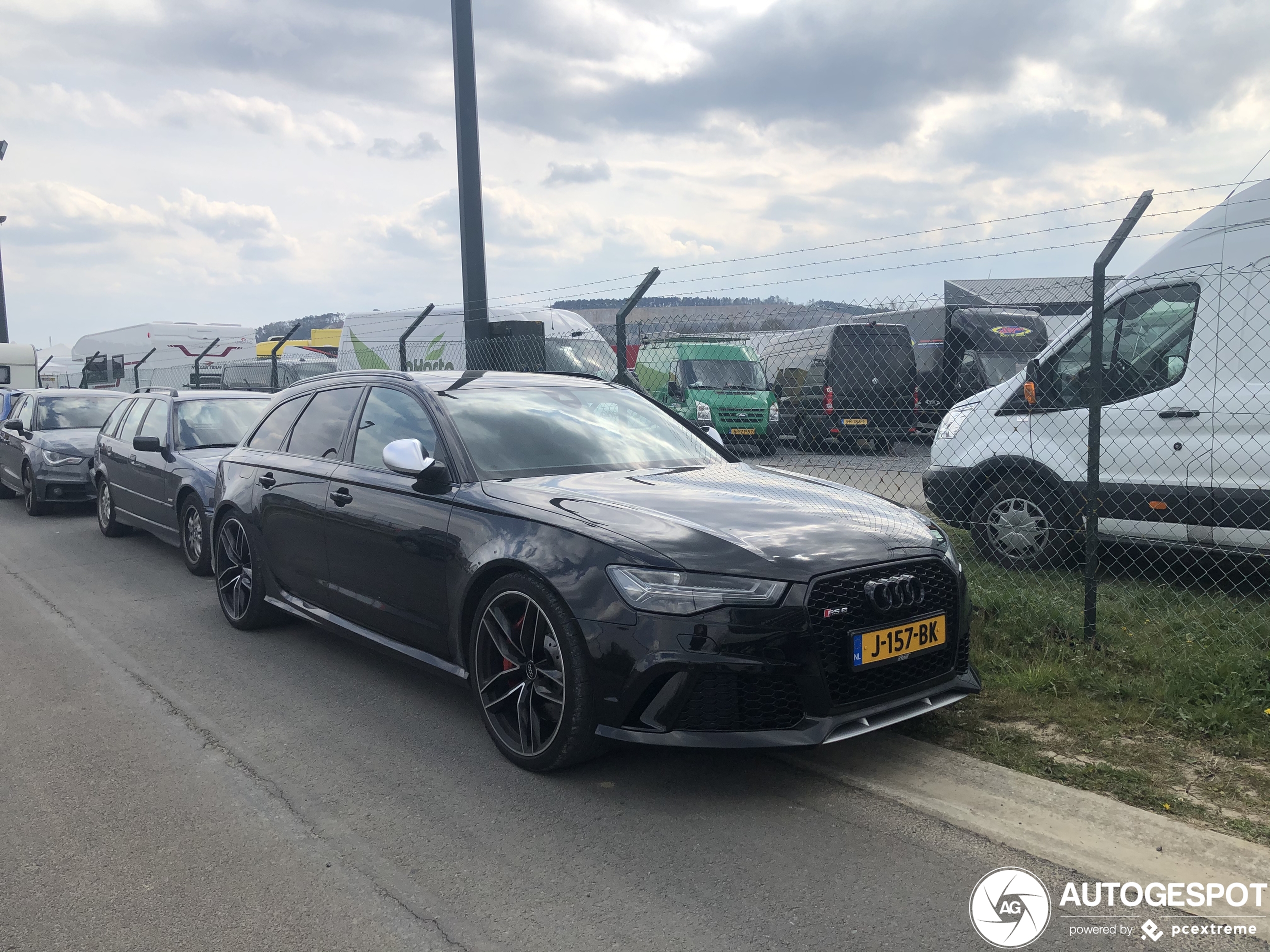 Audi RS6 Avant C7 2015