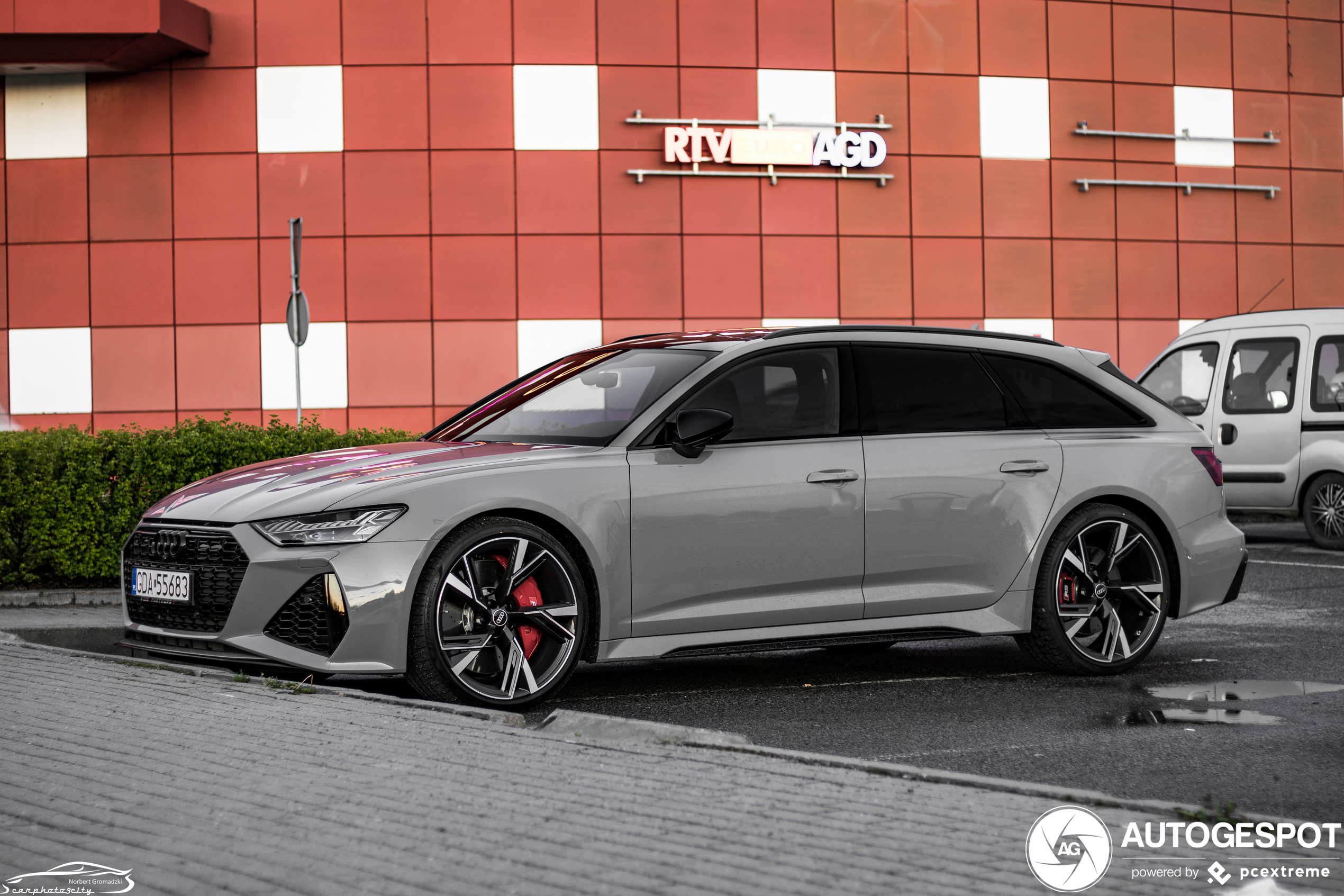 Audi RS6 Avant C8