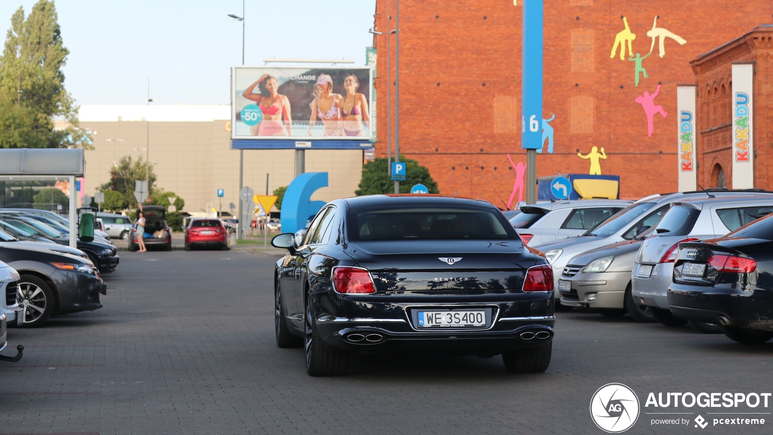 Bentley Flying Spur V8 2021