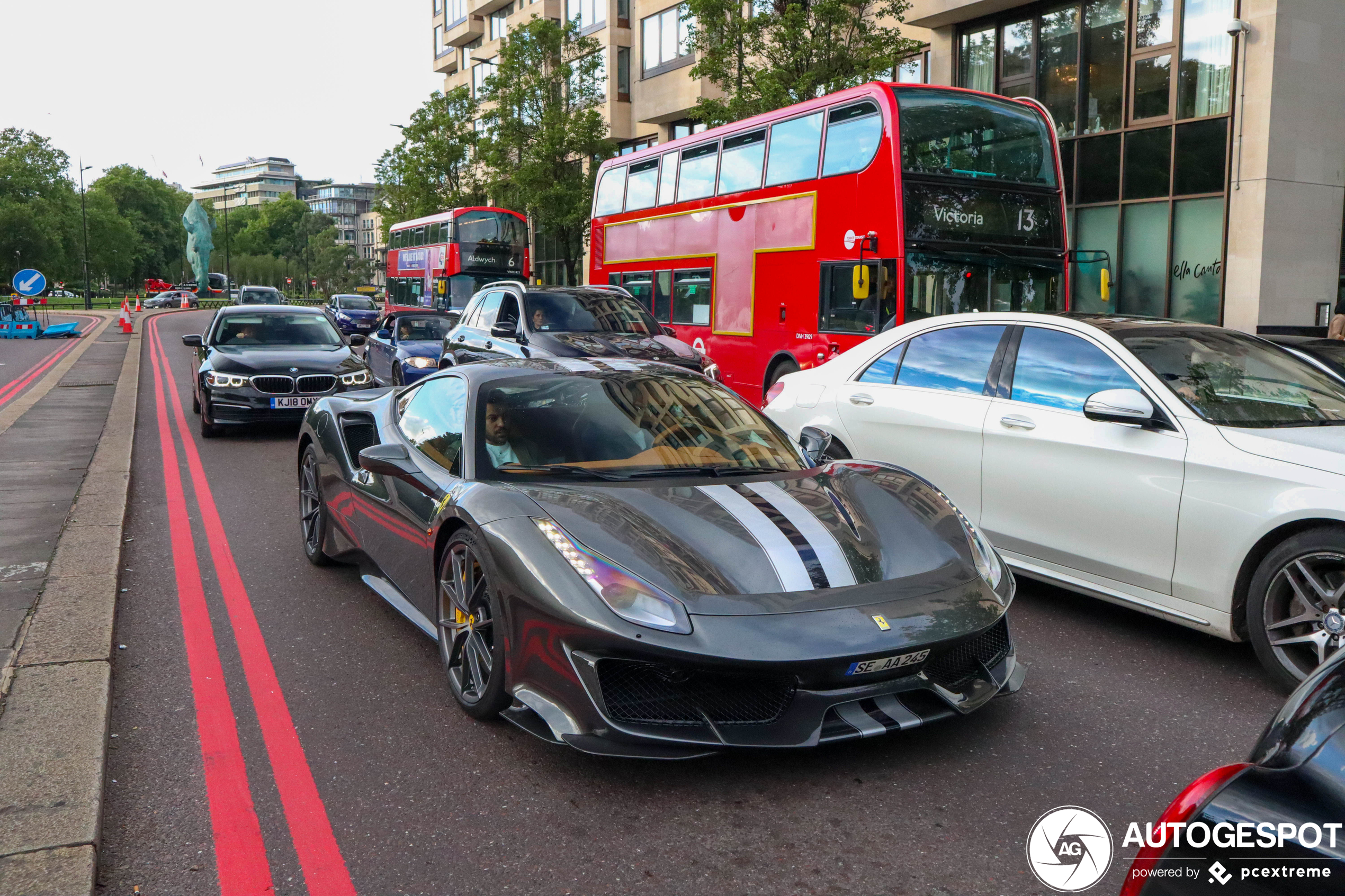 Ferrari 488 Pista