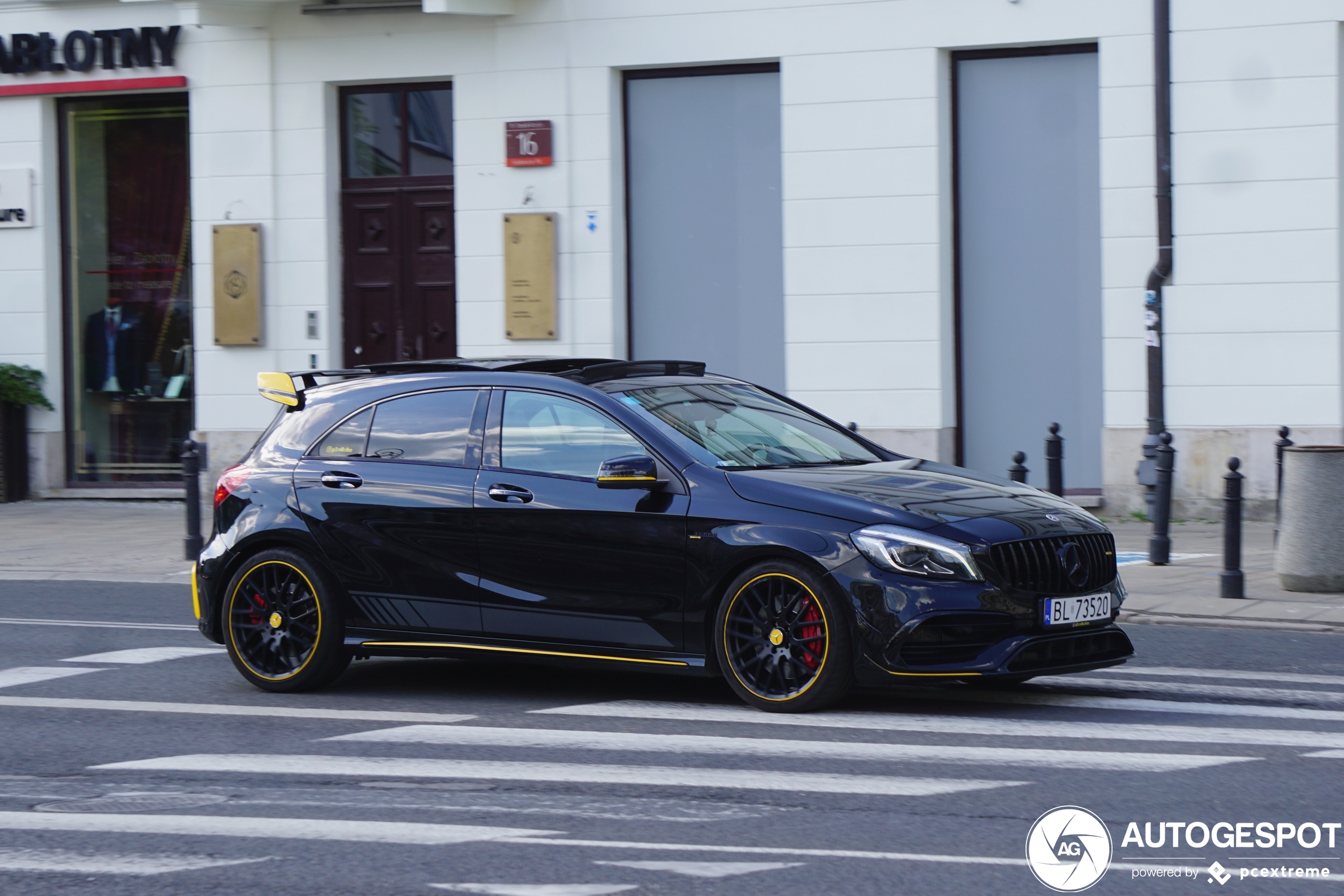 Mercedes-AMG A 45 W176 Yellow Night Edition