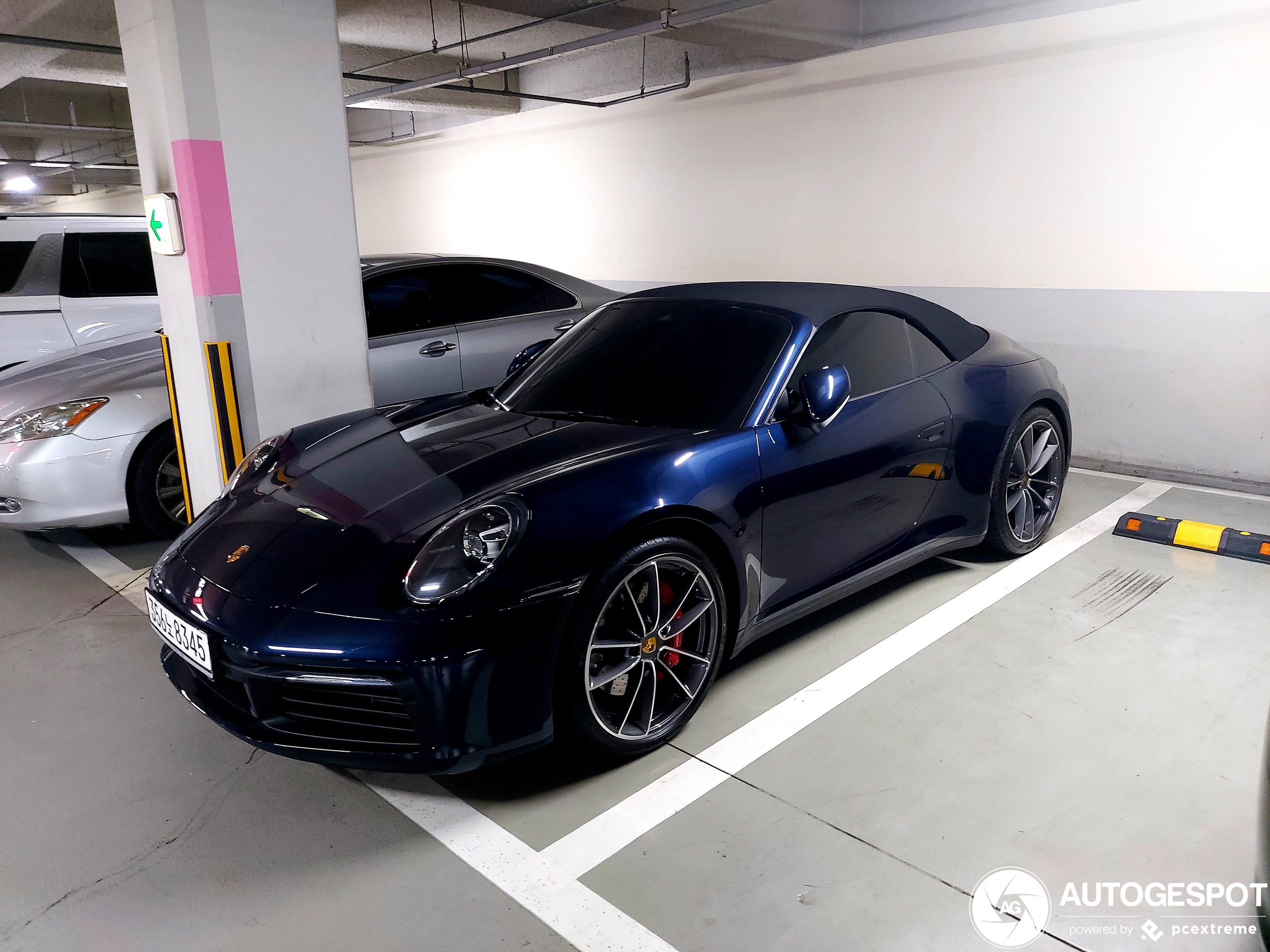 Porsche 992 Carrera 4S Cabriolet