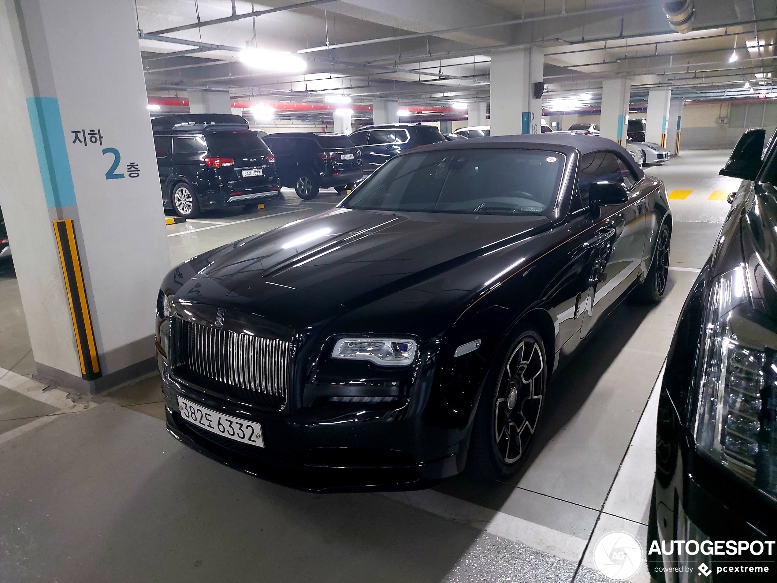 Rolls-Royce Dawn Black Badge