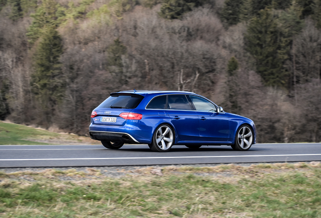 Audi RS4 Avant B8