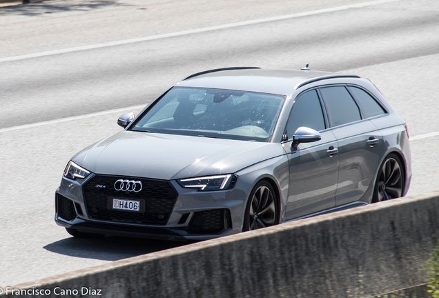 Audi RS4 Avant B9