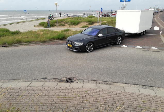 Audi S8 D4