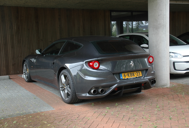 Ferrari FF