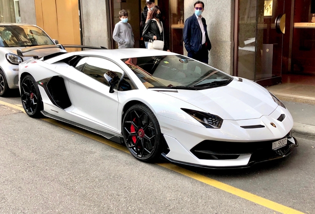 Lamborghini Aventador LP770-4 SVJ