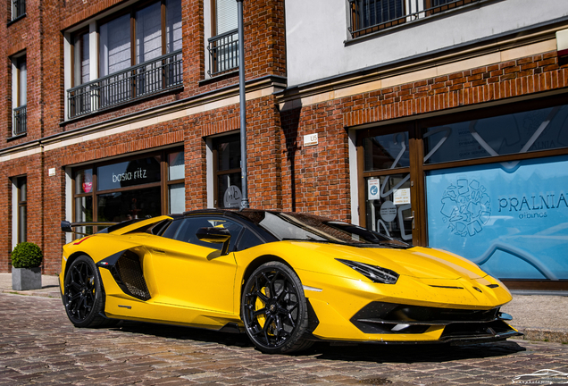 Lamborghini Aventador LP770-4 SVJ Roadster