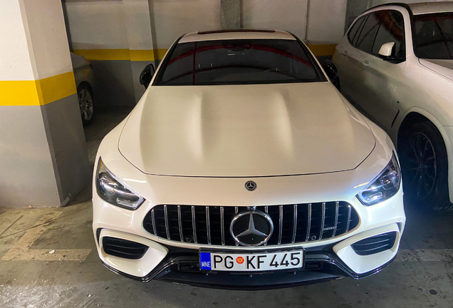 Mercedes-AMG GT 63 S X290