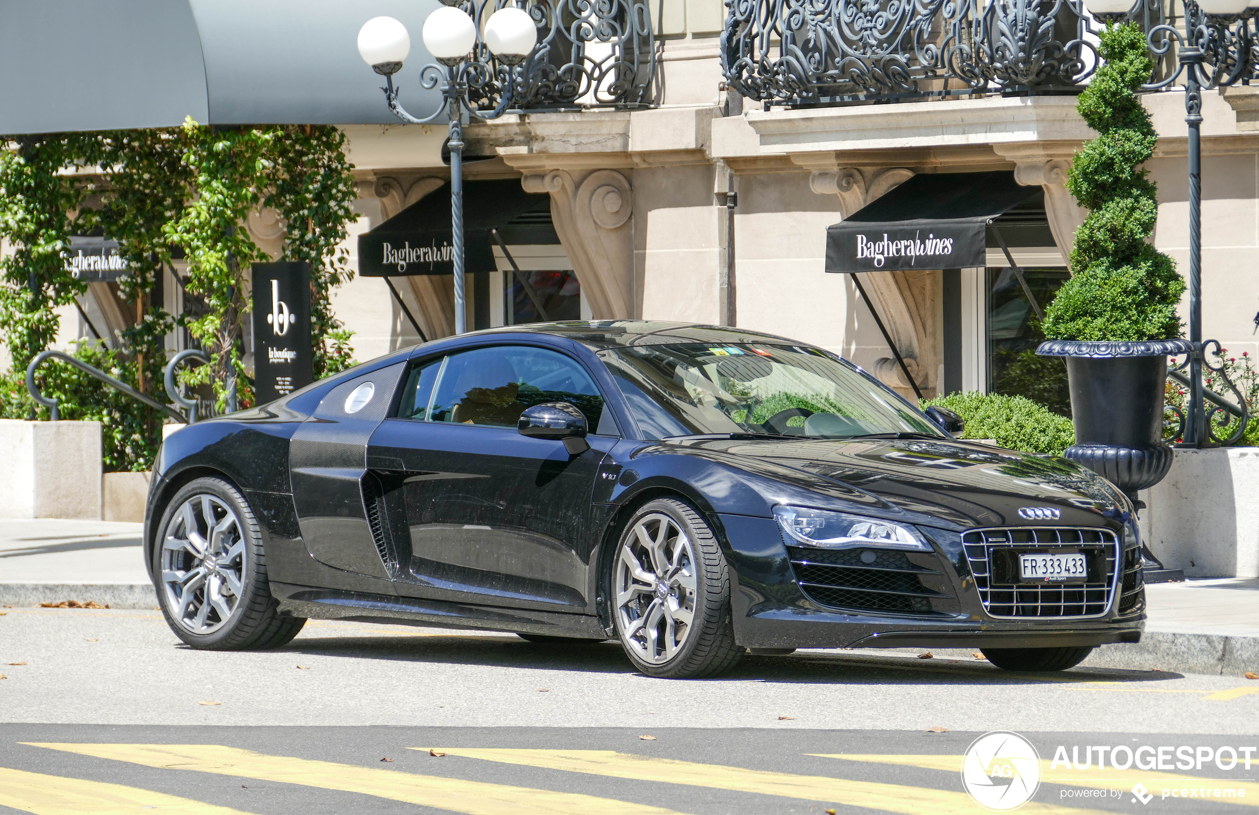 Audi R8 V10