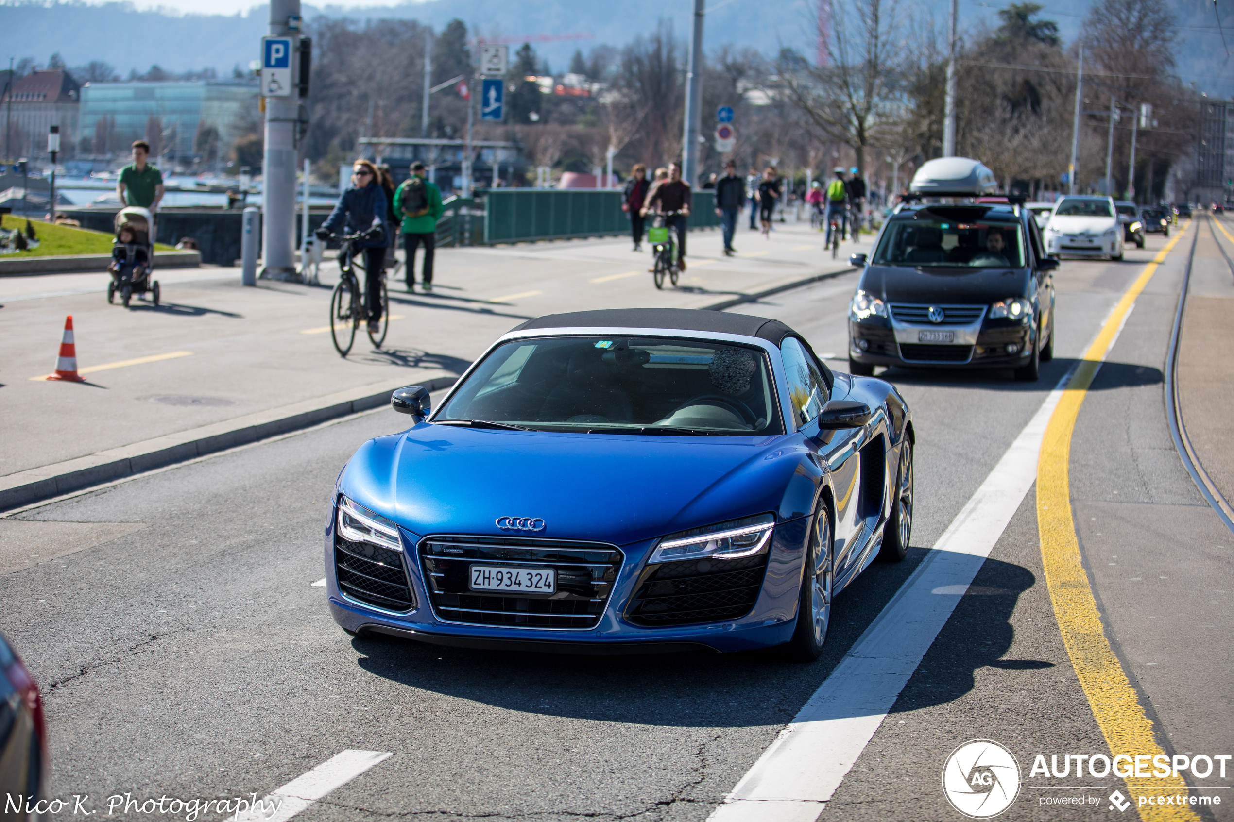 Audi R8 V10 Spyder 2013