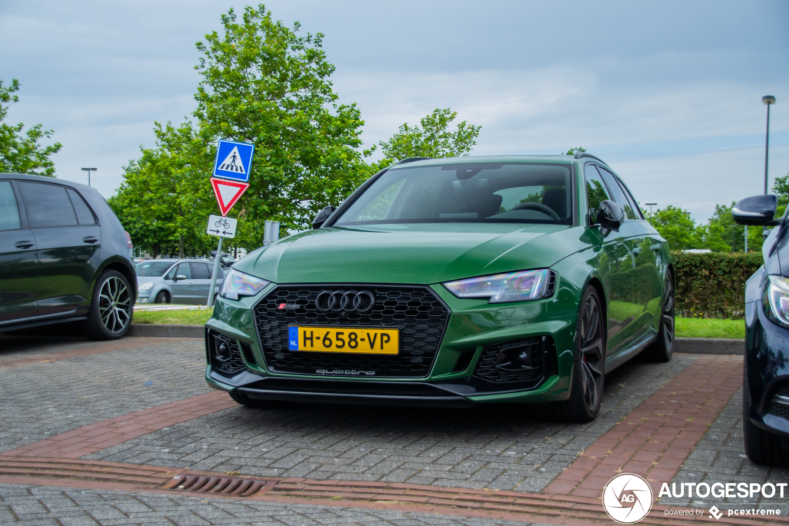 Audi RS4 Avant B9