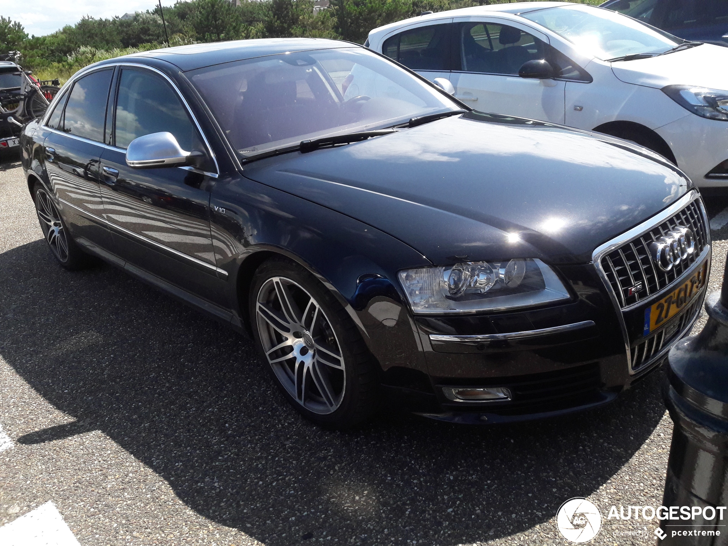 Audi S8 D3