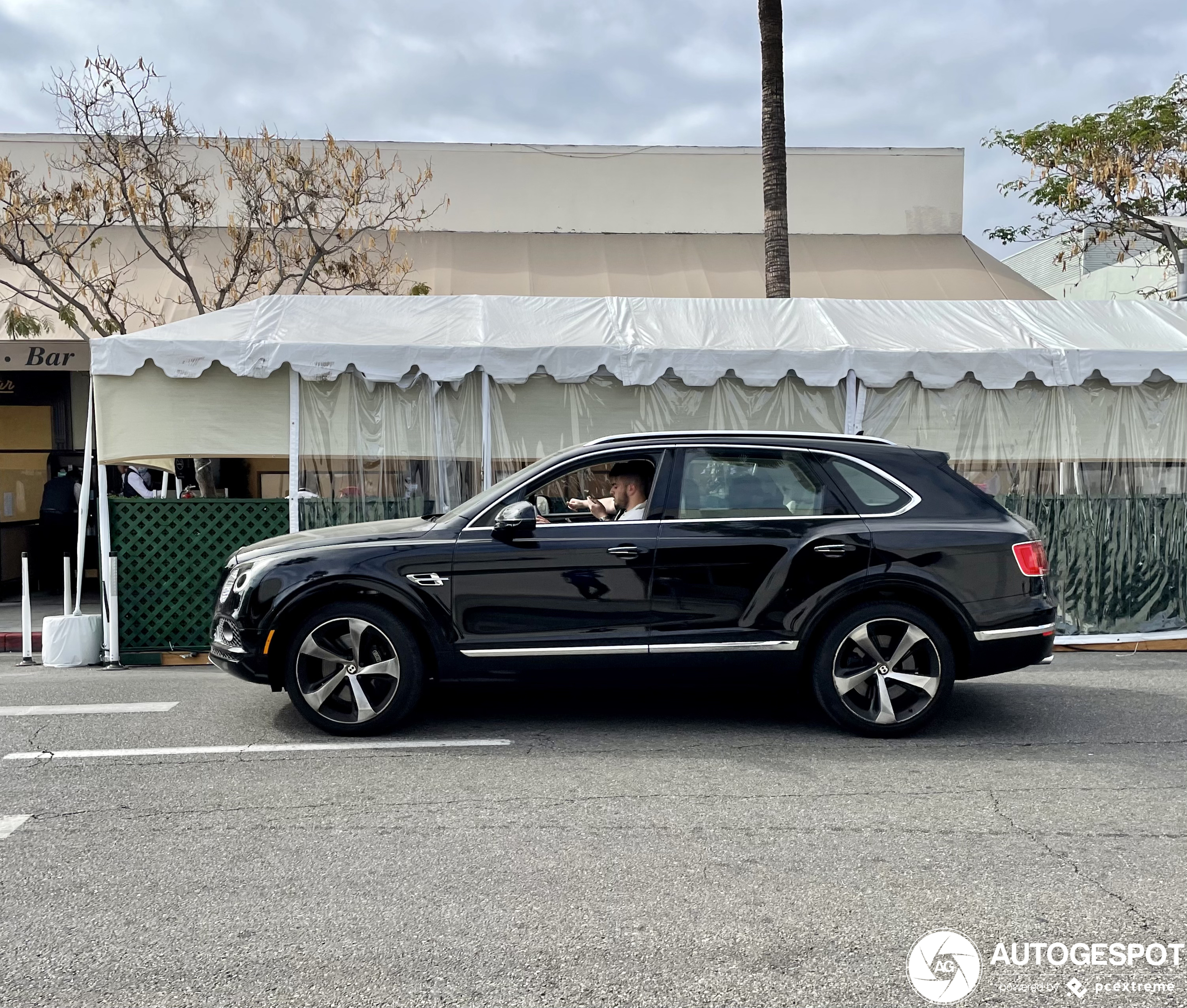 Bentley Bentayga V8