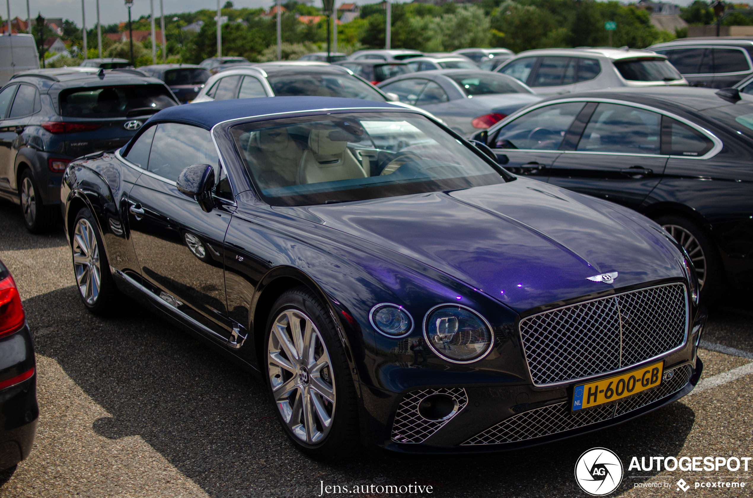 Bentley Continental GTC V8 2020