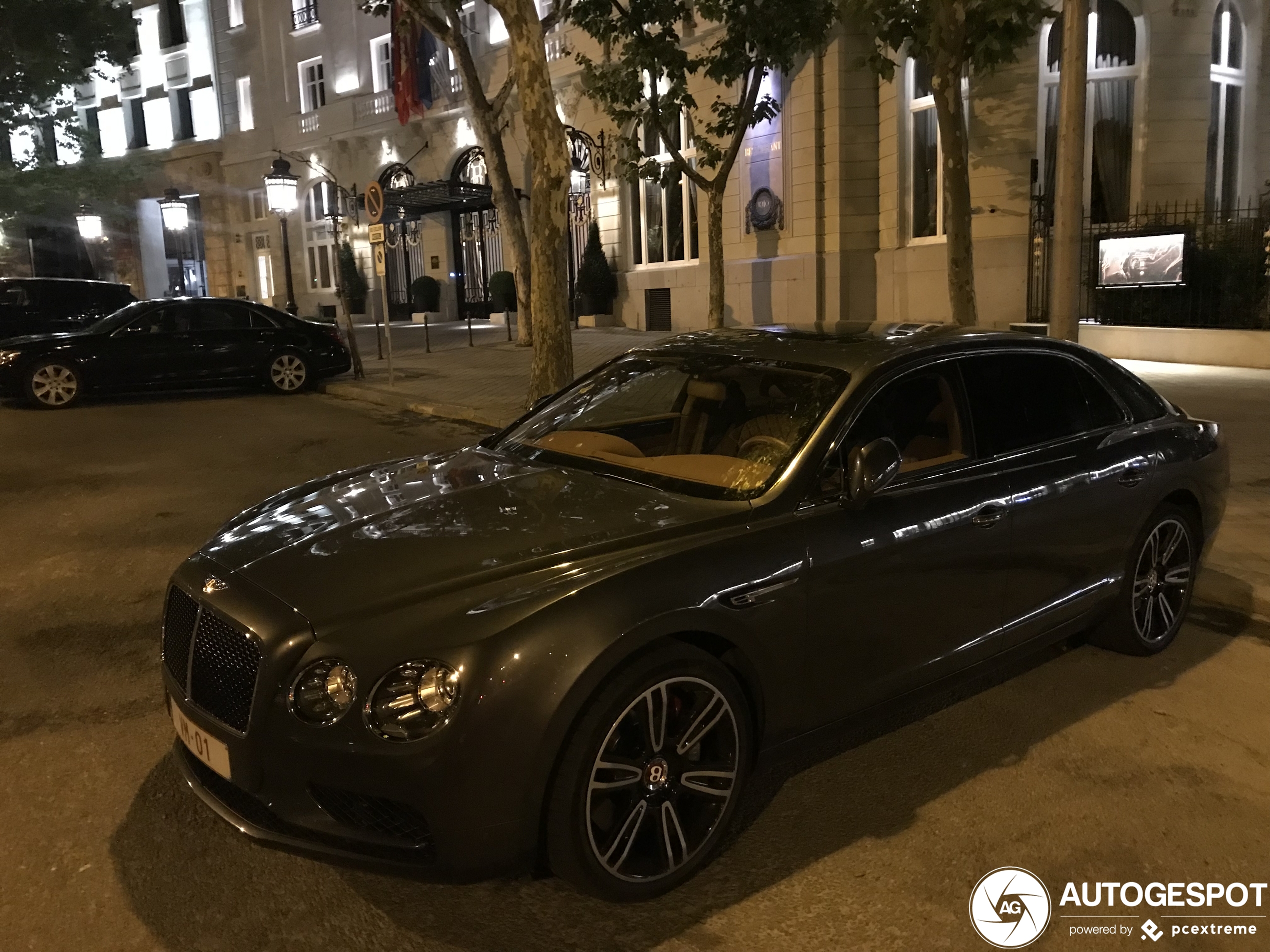 Bentley Flying Spur V8 S