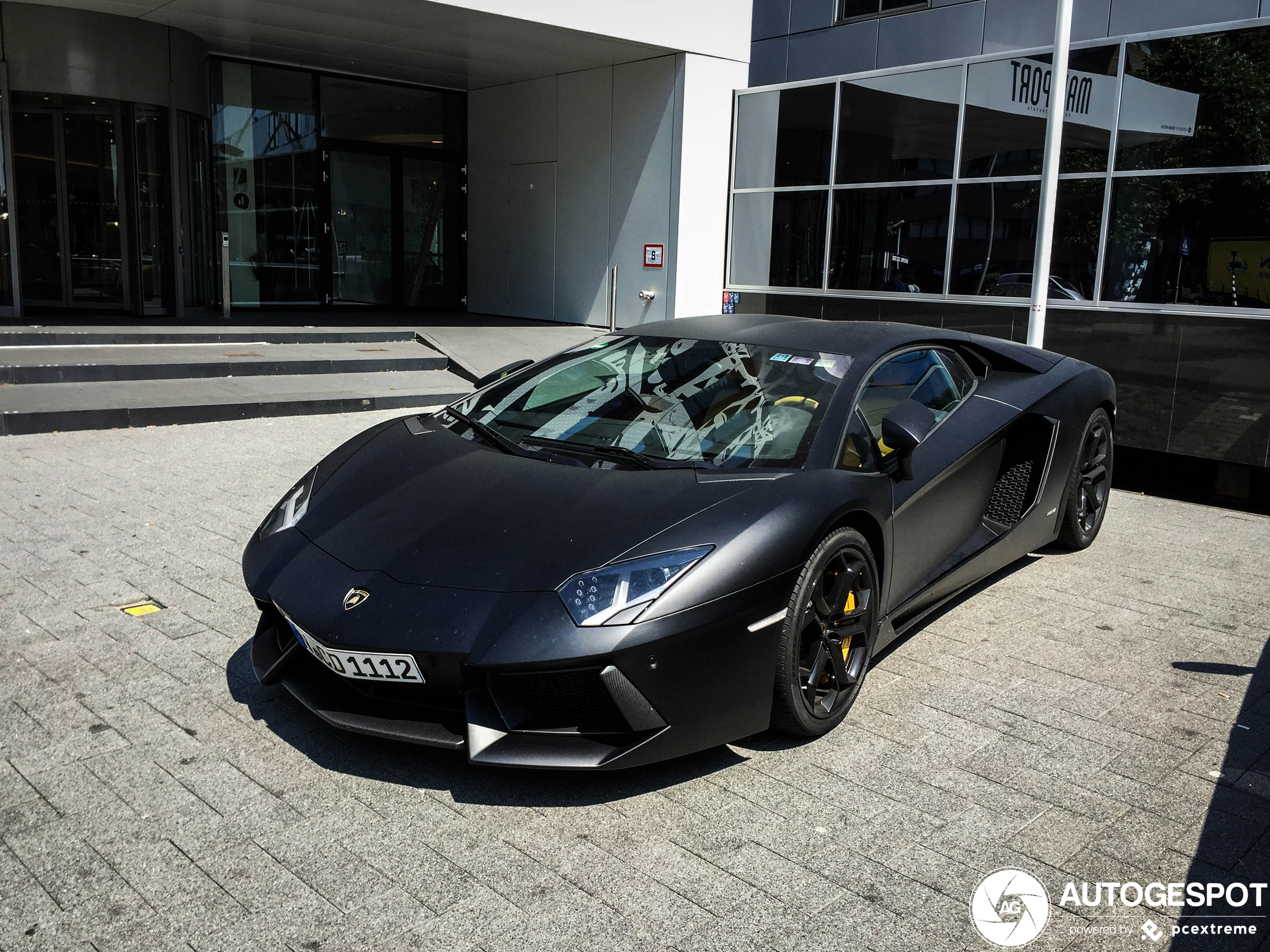 Lamborghini Aventador LP700-4