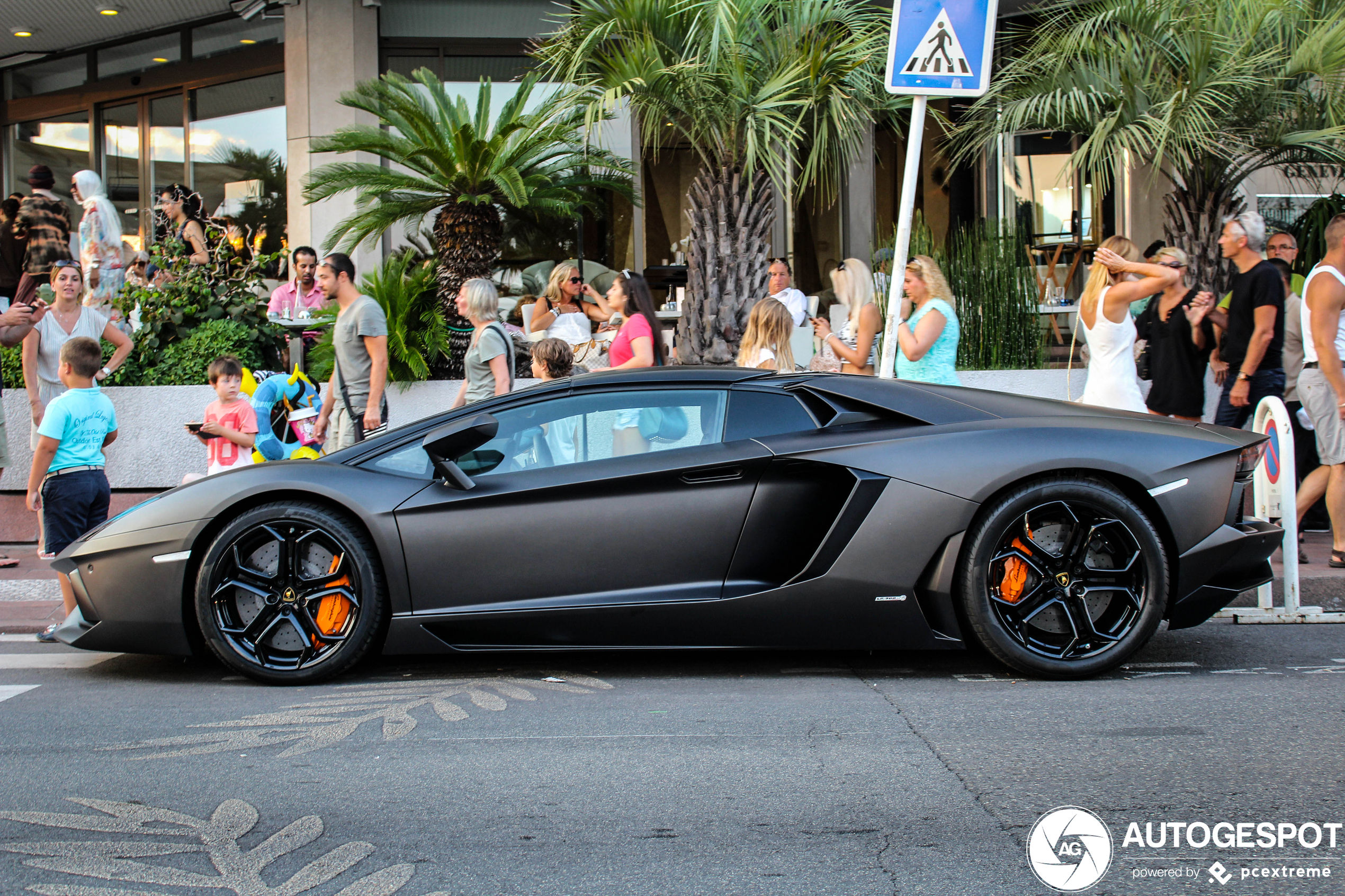 Lamborghini Aventador LP700-4 Roadster